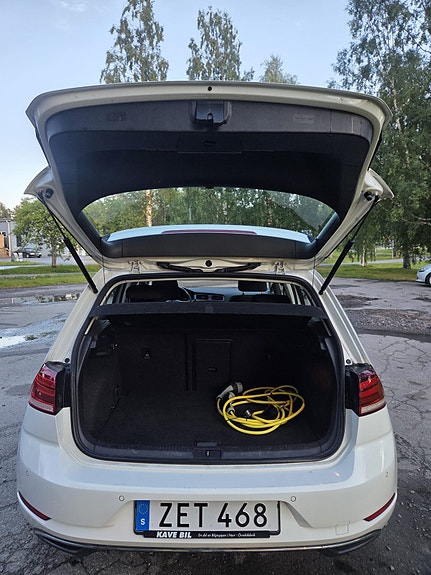 Volkswagen Golf VII 4 of 5