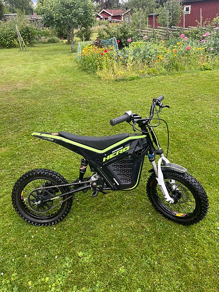 Hero 4 of 5