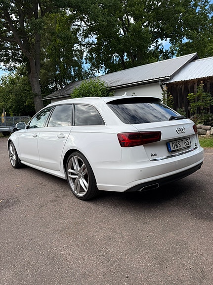 Audi A6 4 of 6