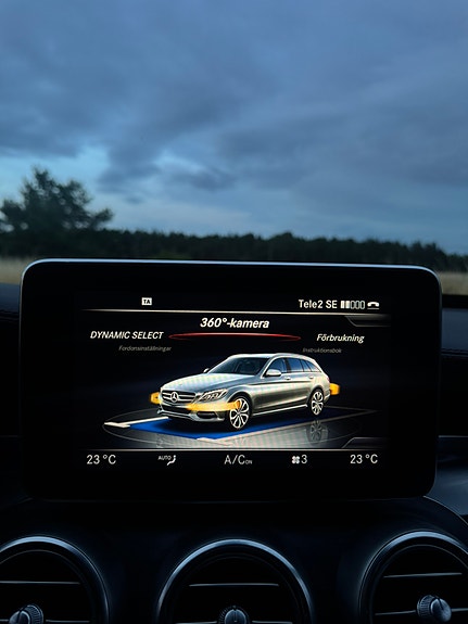 Mercedes-Benz C450 14 of 17