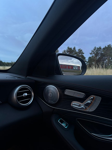 Mercedes-Benz C450 11 of 17