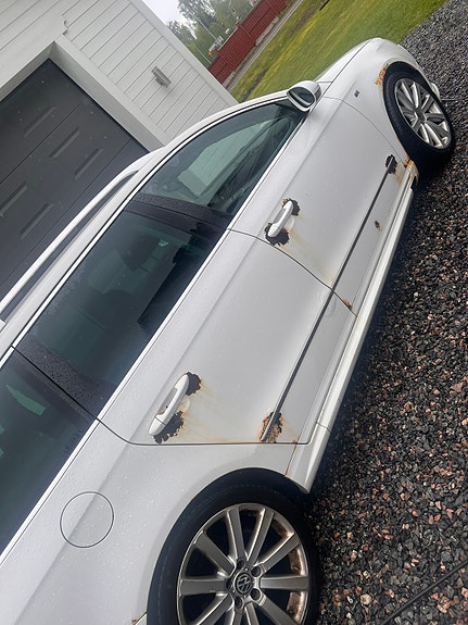 Volkswagen Passat 3 of 5