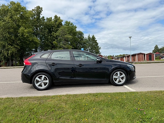 Volvo V40 7 of 20