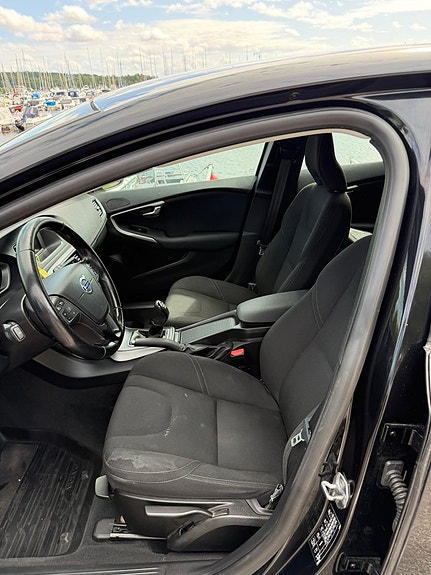 Volvo V40 11 of 20