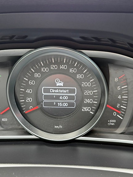Volvo V40 15 of 20