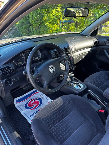 Volkswagen Passat 4 of 4