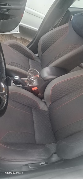 Ford Fiesta 8 of 16