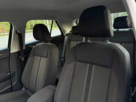 Volkswagen T-Roc 6 of 7