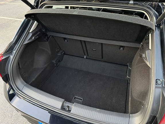 Volkswagen T-Roc 7 of 7