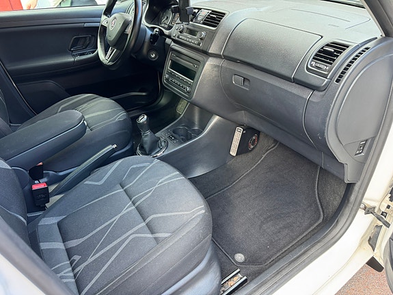Skoda Fabia 3 of 5
