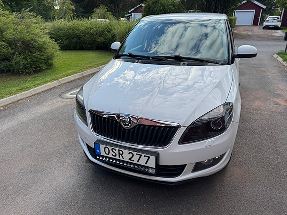 Skoda Fabia 2 of 5