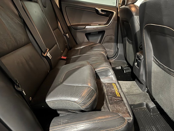 Volvo XC60 20 of 23