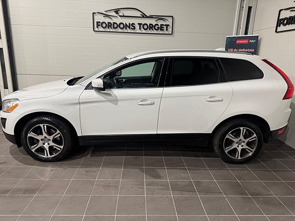 Volvo XC60 4 of 23