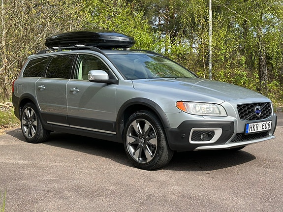 Volvo XC70 3 of 5