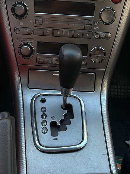 Subaru Legacy 7 of 8
