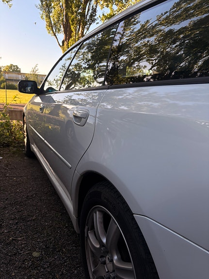 Subaru Legacy 5 of 8