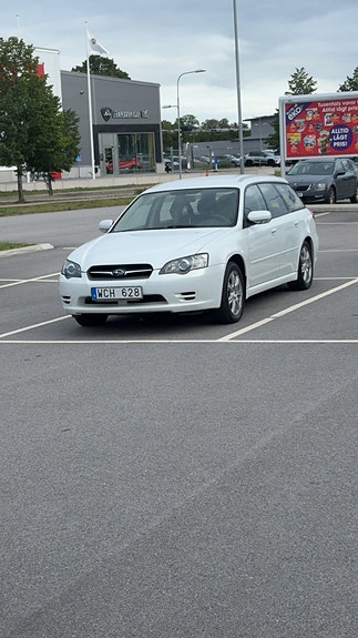 Subaru Legacy 8 of 8