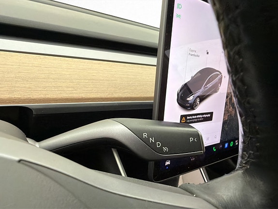 Tesla Model 3 21 of 30