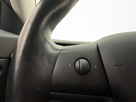 Tesla Model 3 19 of 30