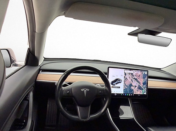 Tesla Model 3 14 of 30