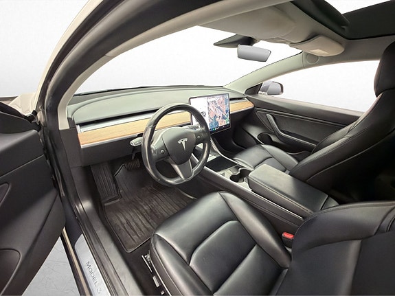 Tesla Model 3 11 of 30