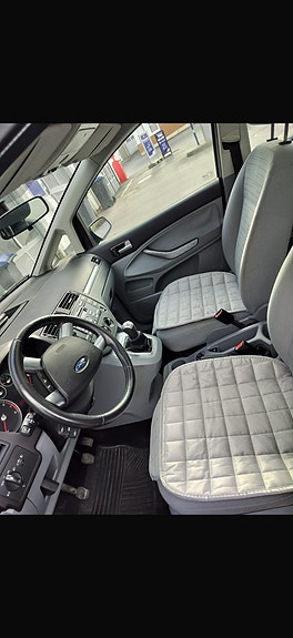 Ford C-Max 4 of 5