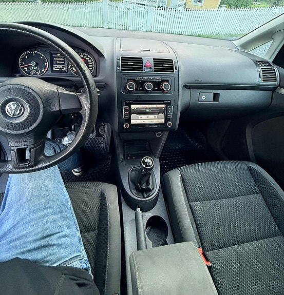 Volkswagen Touran 6 of 6