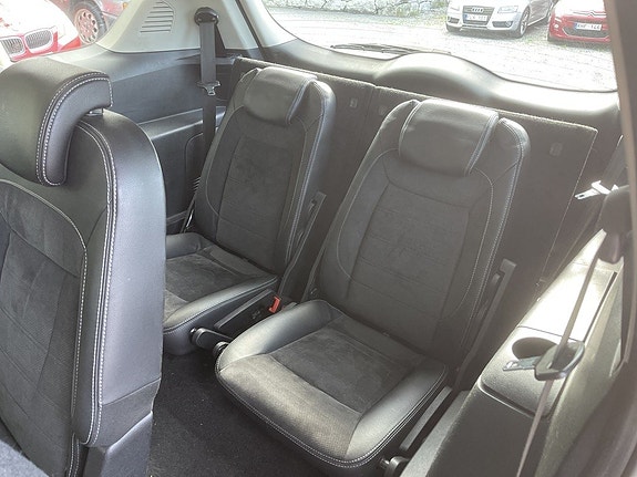 Ford S-MAX 20 of 28