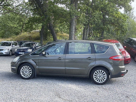 Ford S-MAX 6 of 28
