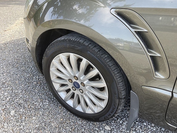 Ford S-MAX 24 of 28