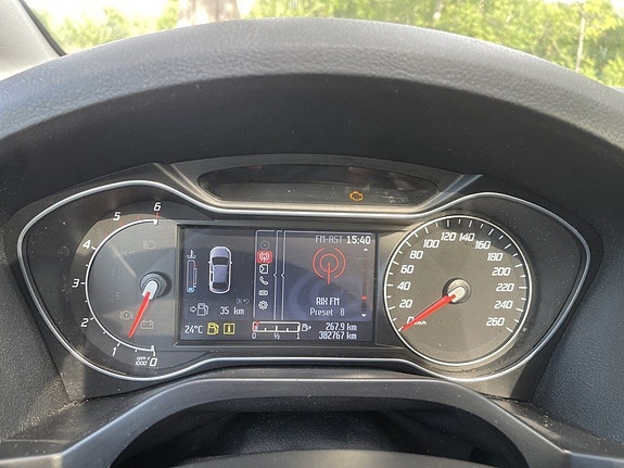 Ford S-MAX 25 of 28