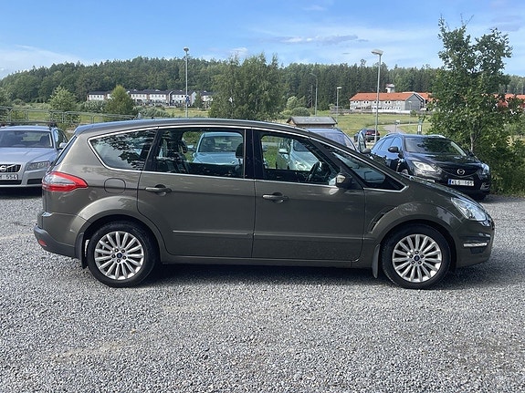 Ford S-MAX 5 of 28