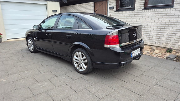 Opel Vectra 2 of 5