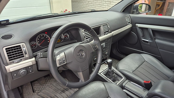 Opel Vectra 5 of 5
