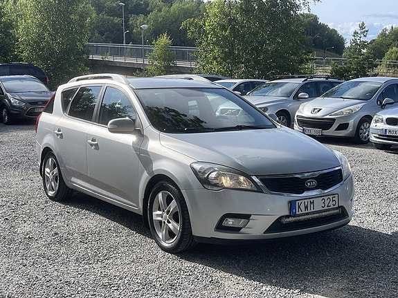 Kia Ceed 2 of 5