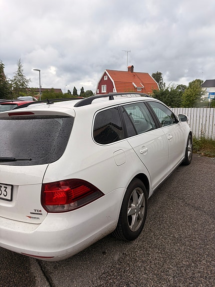 Volkswagen Golf VI 3 of 4