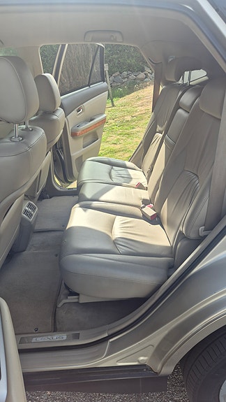 Lexus RX300 12 of 17