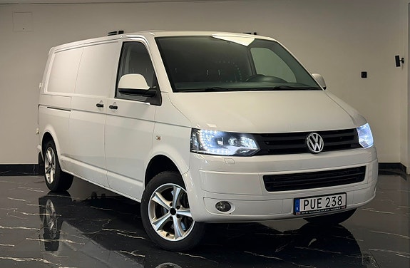 Volkswagen Transporter 3 of 5