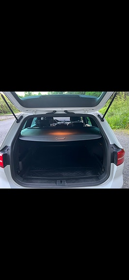 Volkswagen Passat 11 of 12