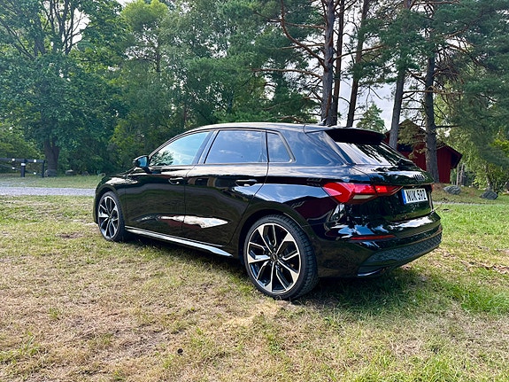 Audi A3 4 of 5