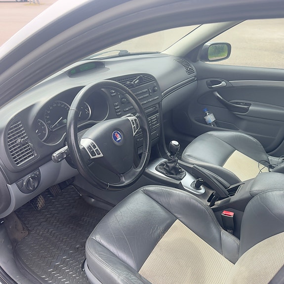 Saab 9-3 4 of 4