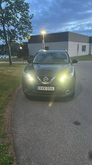 Nissan Qashqai 2 of 5