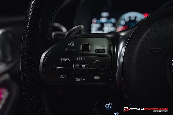 Mercedes-Benz C63 20 of 30
