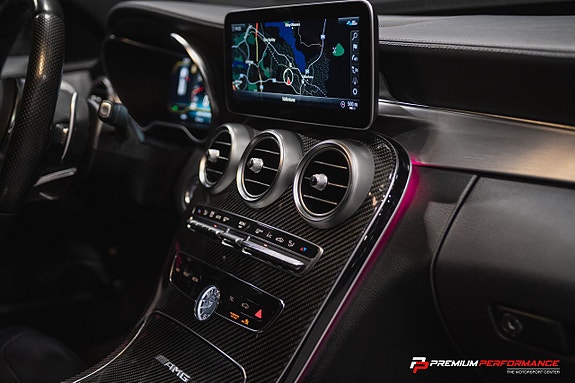 Mercedes-Benz C63 23 of 30