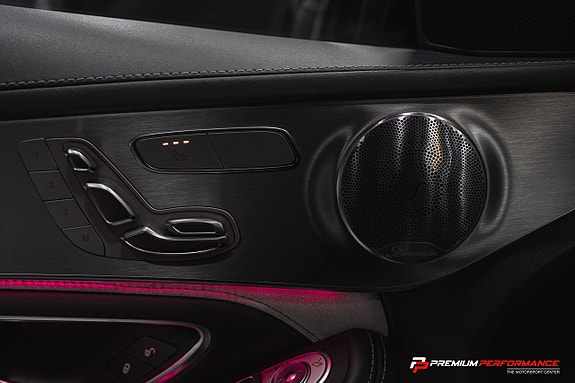 Mercedes-Benz C63 10 of 30