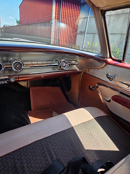 Pontiac 4 of 5