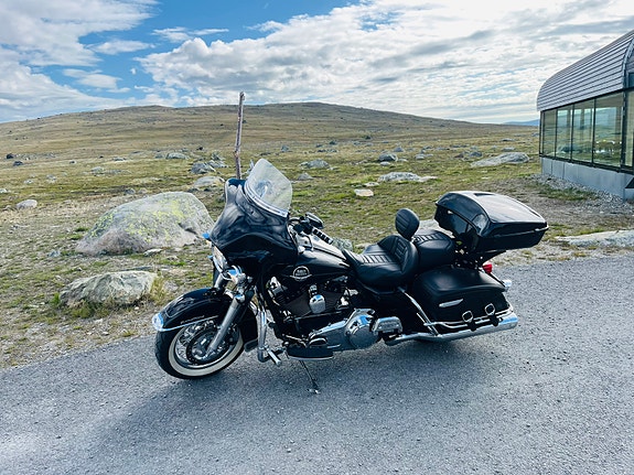 Harley-Davidson Road King Classic svart 18 of 29