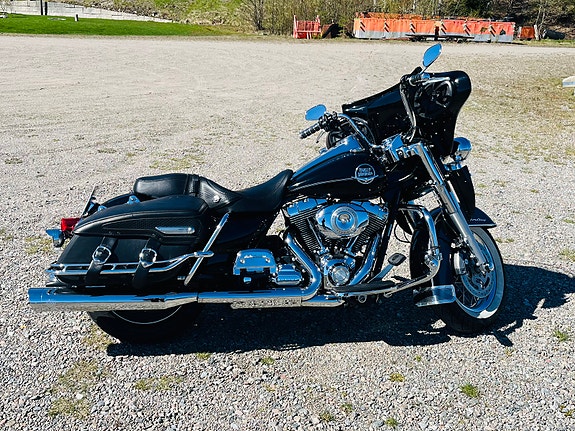 Harley-Davidson Road King Classic svart 14 of 29