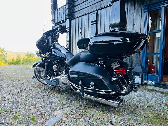 Harley-Davidson Road King Classic svart 22 of 29