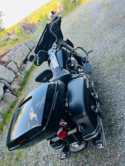 Harley-Davidson Road King Classic svart 24 of 29
